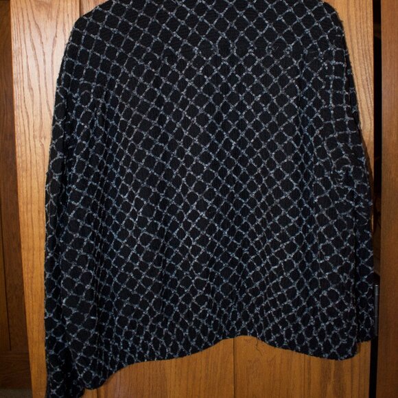 Light Jacket - Picture 2 of 2